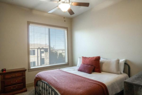 B13 Sunset Corner Top Floor 3-bedroom Sunset View